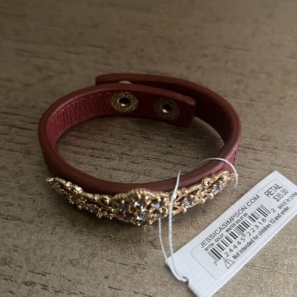 🎉1 hr sale 🎉Adjustable bracelet 💕 - Picture 6 of 8